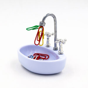 Paper Clip Storage Box With 15Pcs Paper Clip